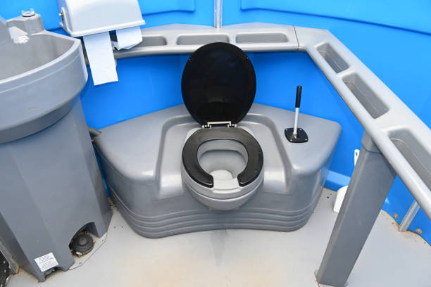 Best Luxury portable toilet rental  in Dundas, MN