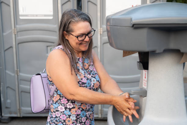 Best Portable toilet rental cost  in Dundas, MN